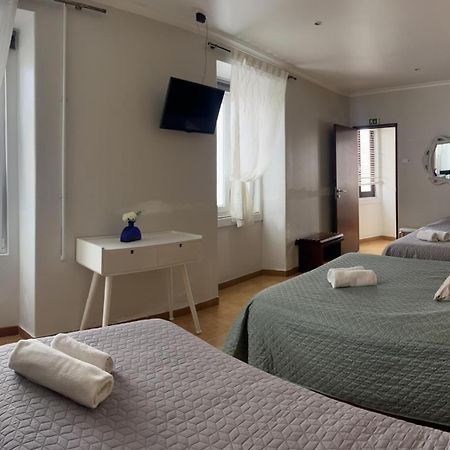 Residencia Aviz Hotel Peniche Luaran gambar