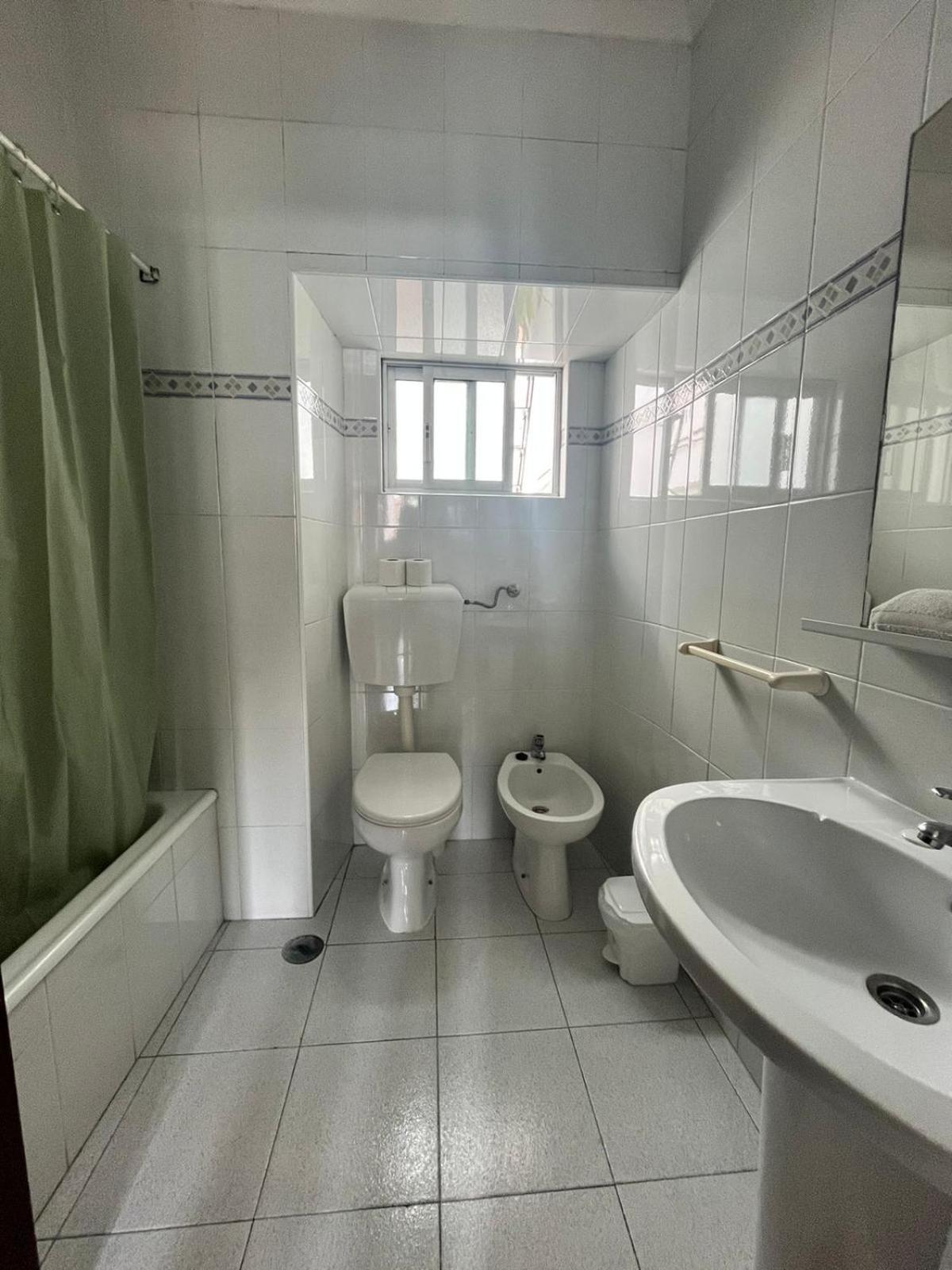 Residencia Aviz Hotel Peniche Luaran gambar