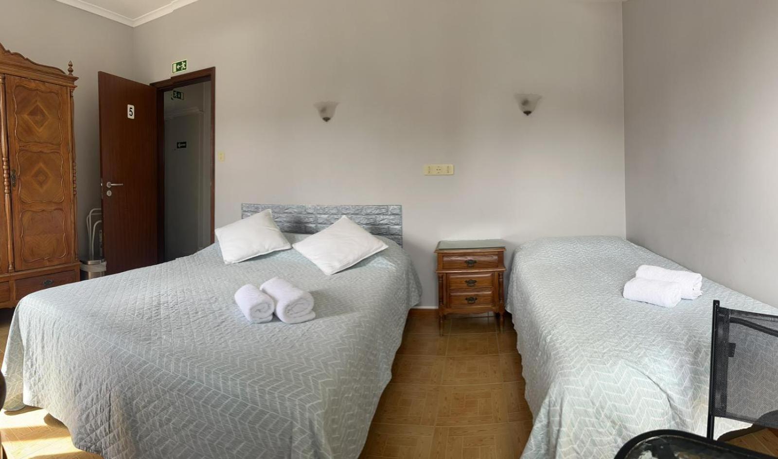 Residencia Aviz Hotel Peniche Luaran gambar
