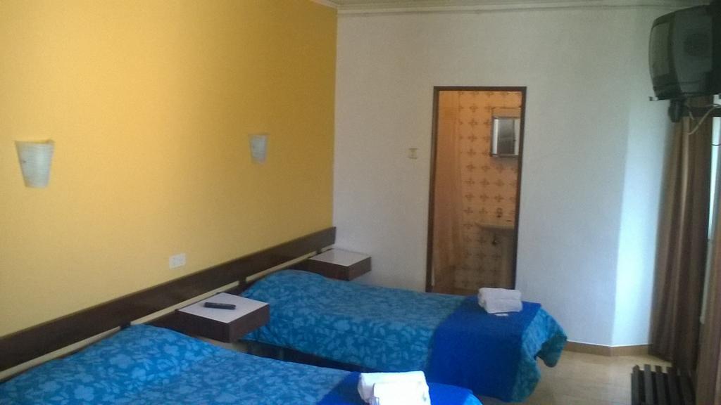 Residencia Aviz Hotel Peniche Luaran gambar